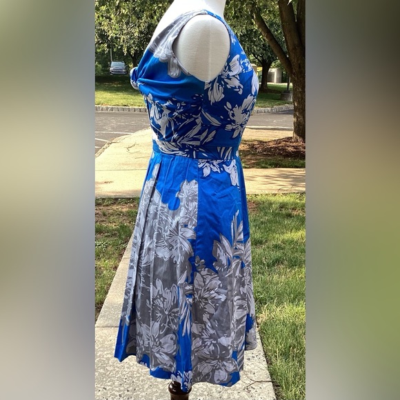 Donna Ricco woman’s blue and gray Hawaiian print dress size 6 adorable~pockets - Picture 2 of 11